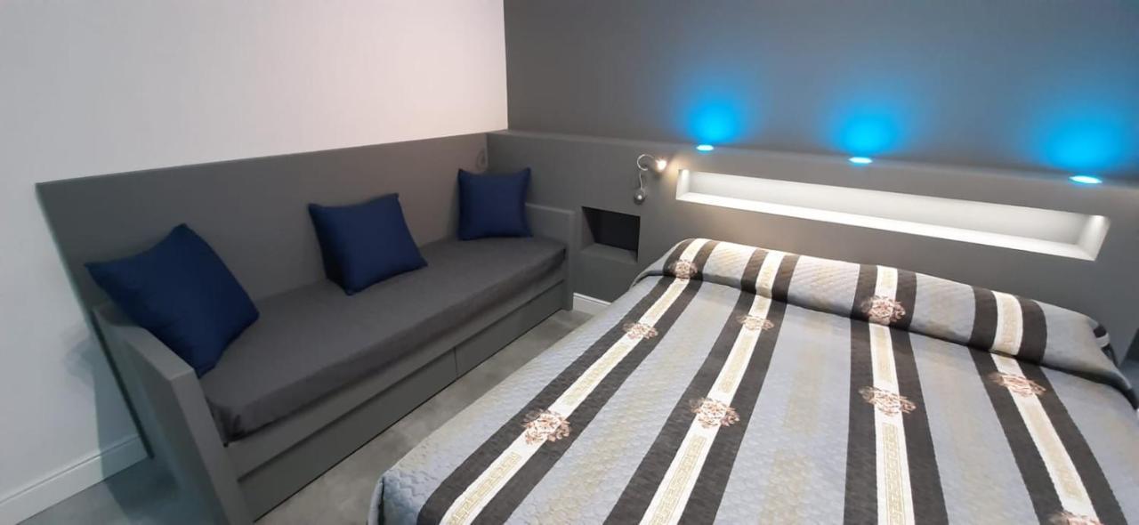 Grey House Apartment